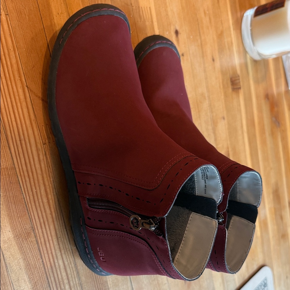 JBU Women's Red Ankle Boots